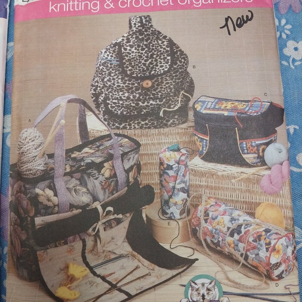 3060 Lot of 4 Crafty Bag Sewing Pattern's. - Picture 4 of 5